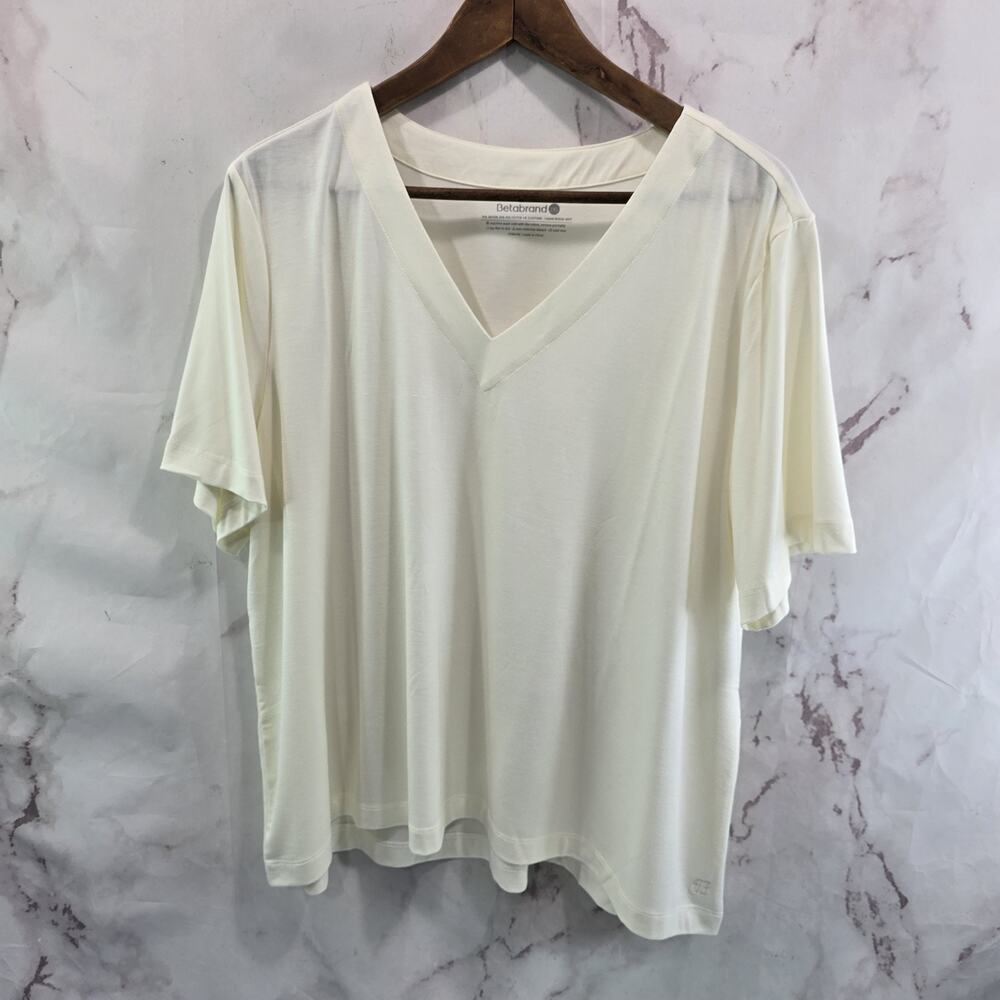 Betabrand T Shirt Womens 2X Cream Essential V Neck Short Sleeve Tee Off White